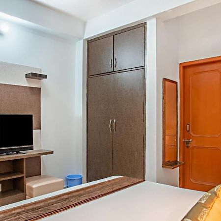 Mystic Forest View Kasauli I Serviced Villa I Best Seller I Vacations I Family Events I Open Air Lawn I Sky Bonfire I Kasauli By Exotic Stays 외부 사진
