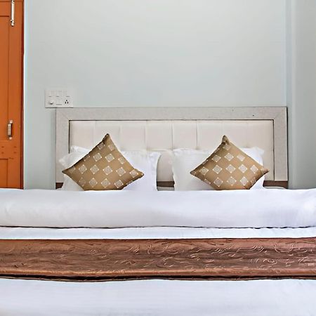 Mystic Forest View Kasauli I Serviced Villa I Best Seller I Vacations I Family Events I Open Air Lawn I Sky Bonfire I Kasauli By Exotic Stays 외부 사진